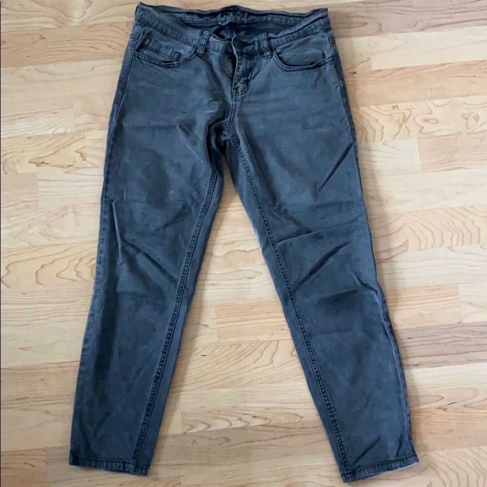 Dark grey ankle jeans